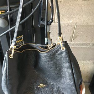 ladies hand leather COACH purse-authentic leather